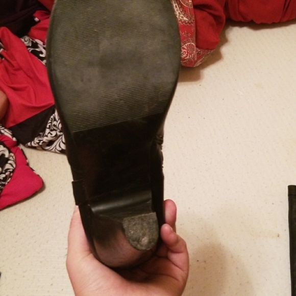 boots - Picture 2 of 4